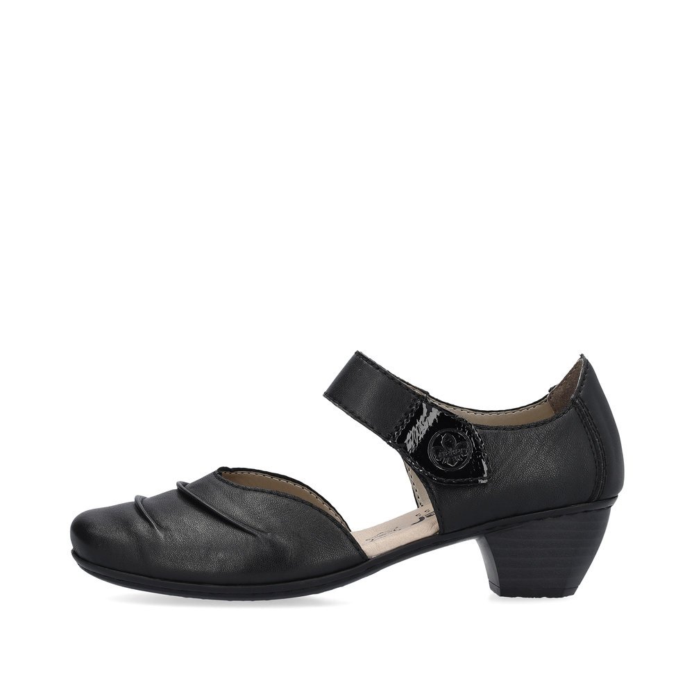 Rieker escarpins noirs femmes 41792-00 avec une fermeture velcro. Côté extérieur de la chaussure.