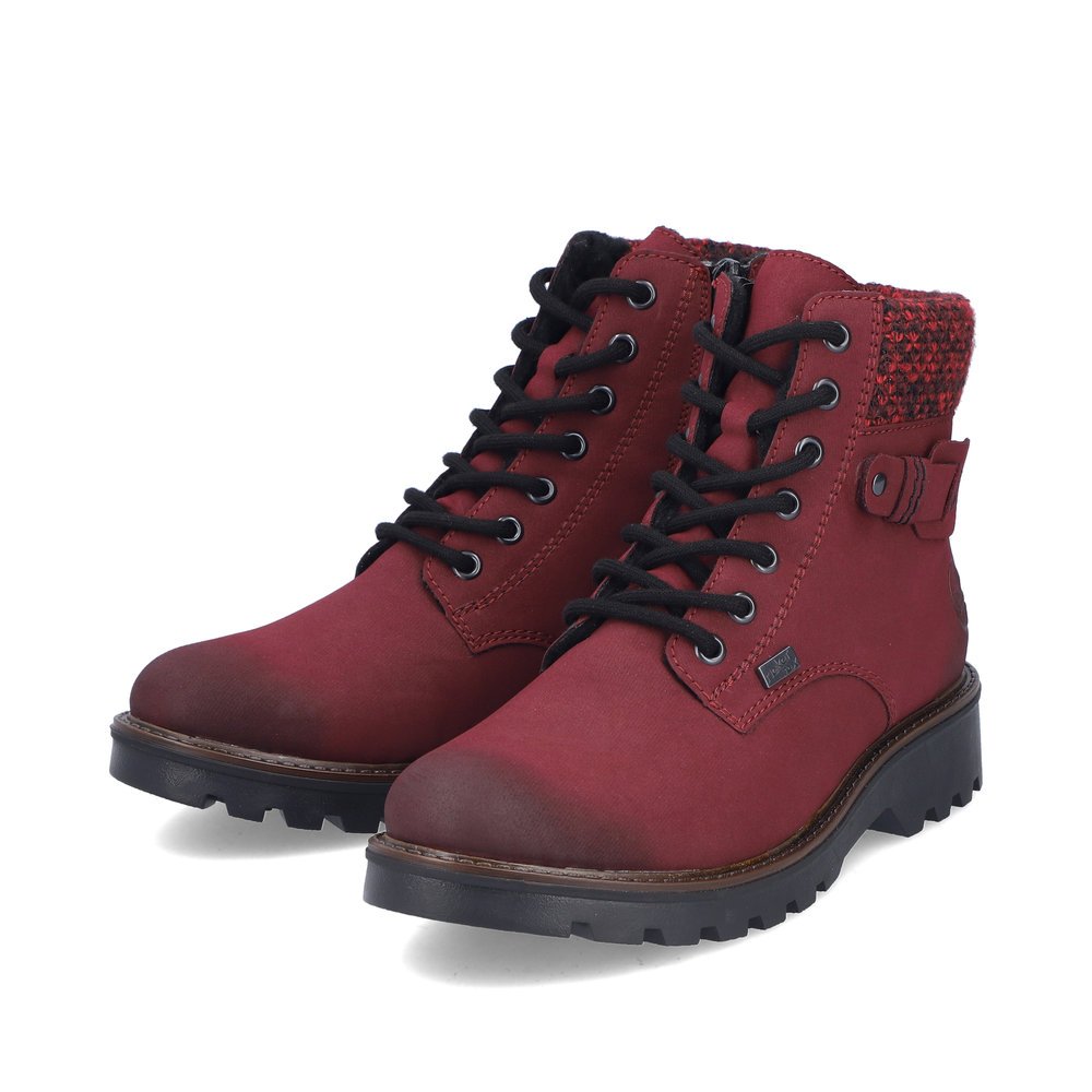 Red Rieker women´s lace-up boots 73225-35 with RiekerTEX membrane as well as zipper. Shoes laterally.