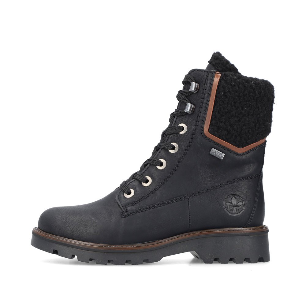 Schwarze Rieker Damen Schnürstiefel 73230-00 mit wasserabweisender TEX-Membran. Schuh Außenseite.