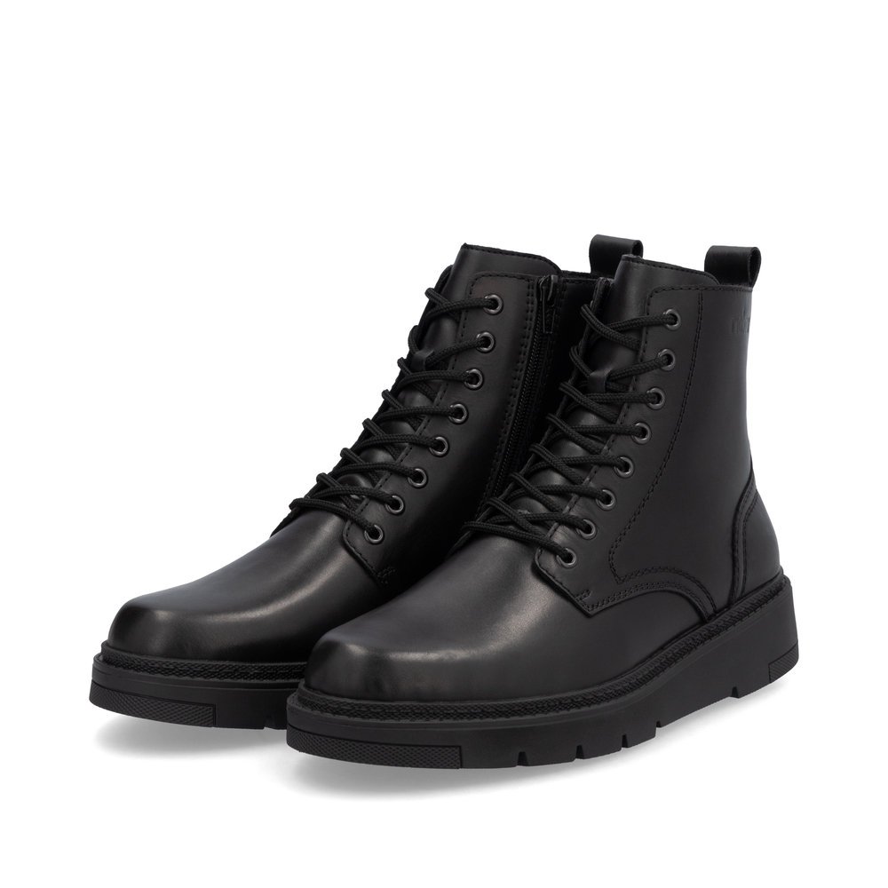 Black Rieker men´s lace-up boots 30101-00 with zipper as well as extra width H 1/2. Shoes laterally.