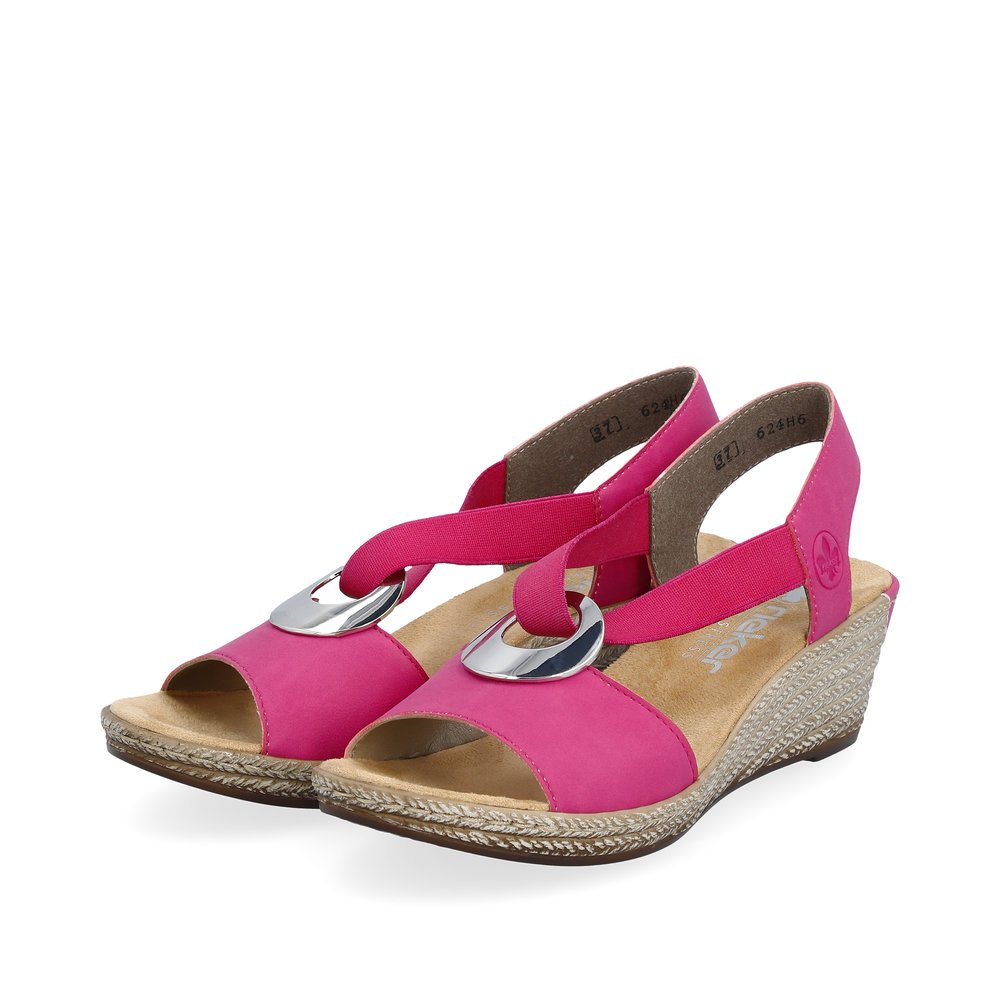 Rieker sandales compensées roses femmes 624H6-32 avec un insert élastique. Chaussures inclinée sur le côté.
