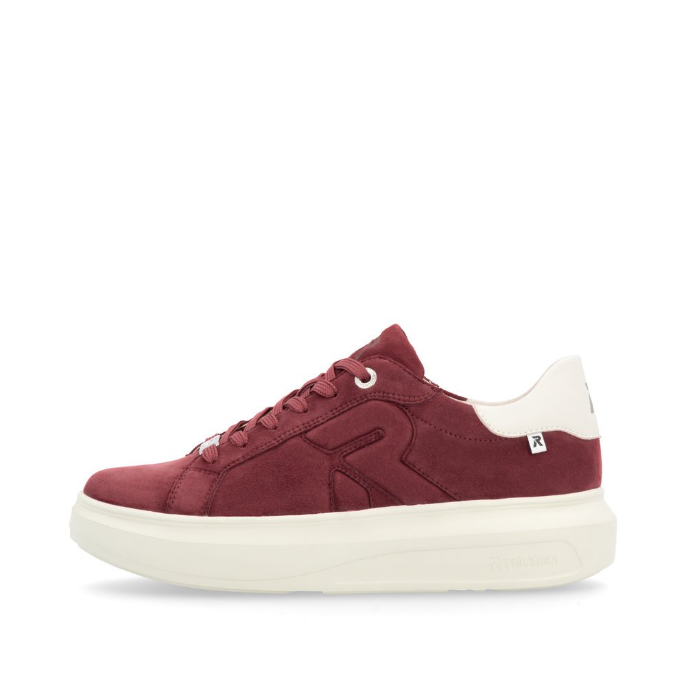 Red Rieker women´s low-top sneakers W1204-35 with an ultra light platform sole. Outside of the shoe.