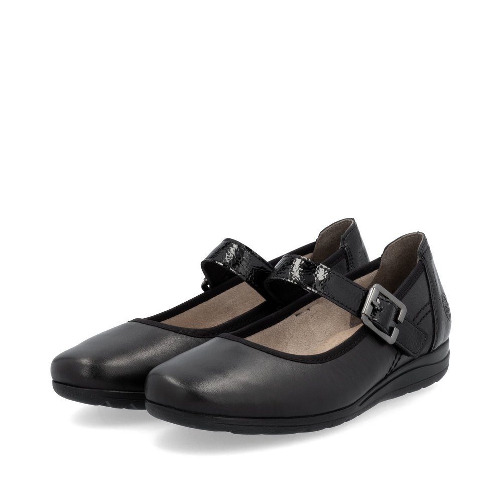 Matt black Rieker women´s ballerinas L9352-00 with a hook and loop fastener. Shoes laterally.