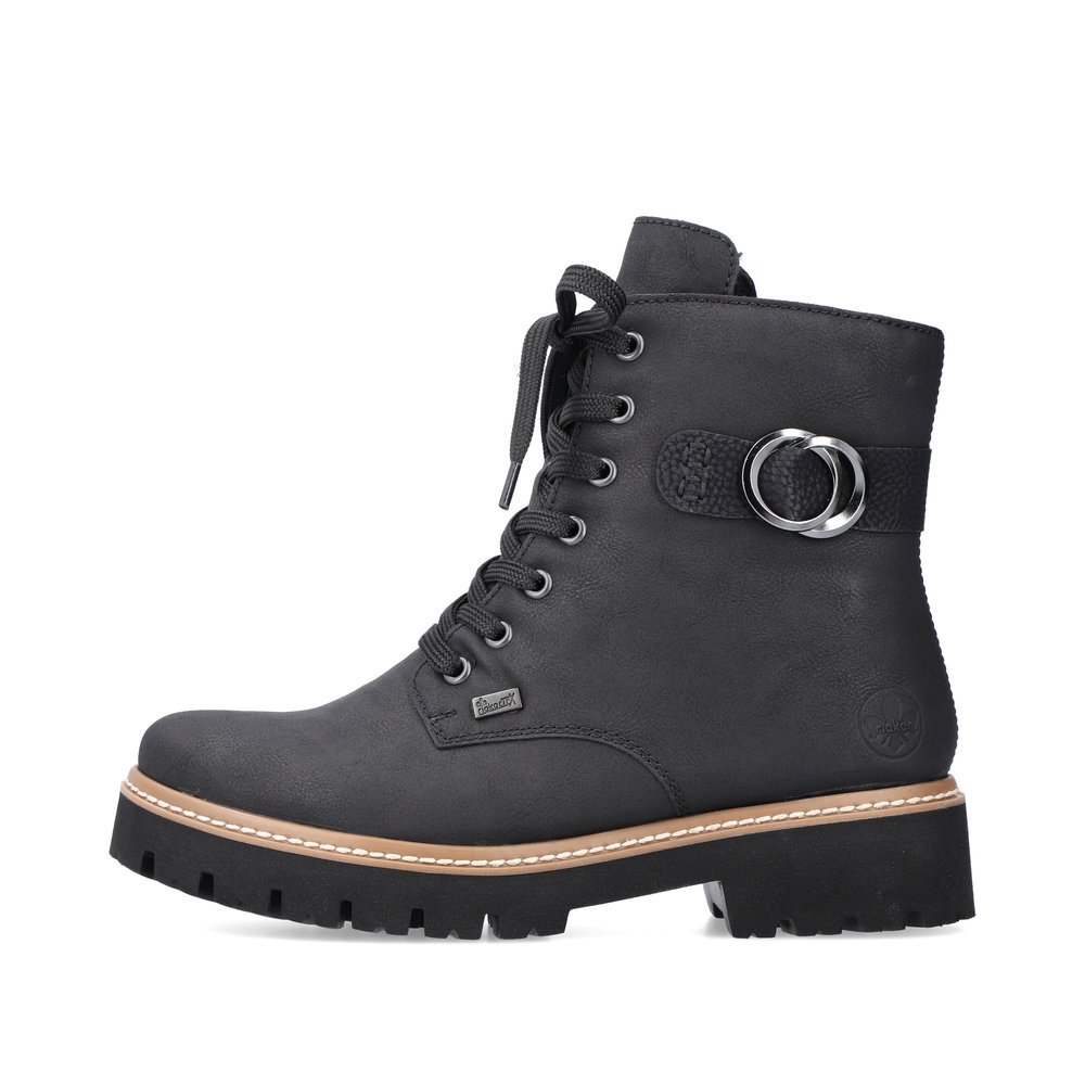 Urban black Rieker women´s biker boots Z5723-00 with RiekerTEX technology. Outside of the shoe.