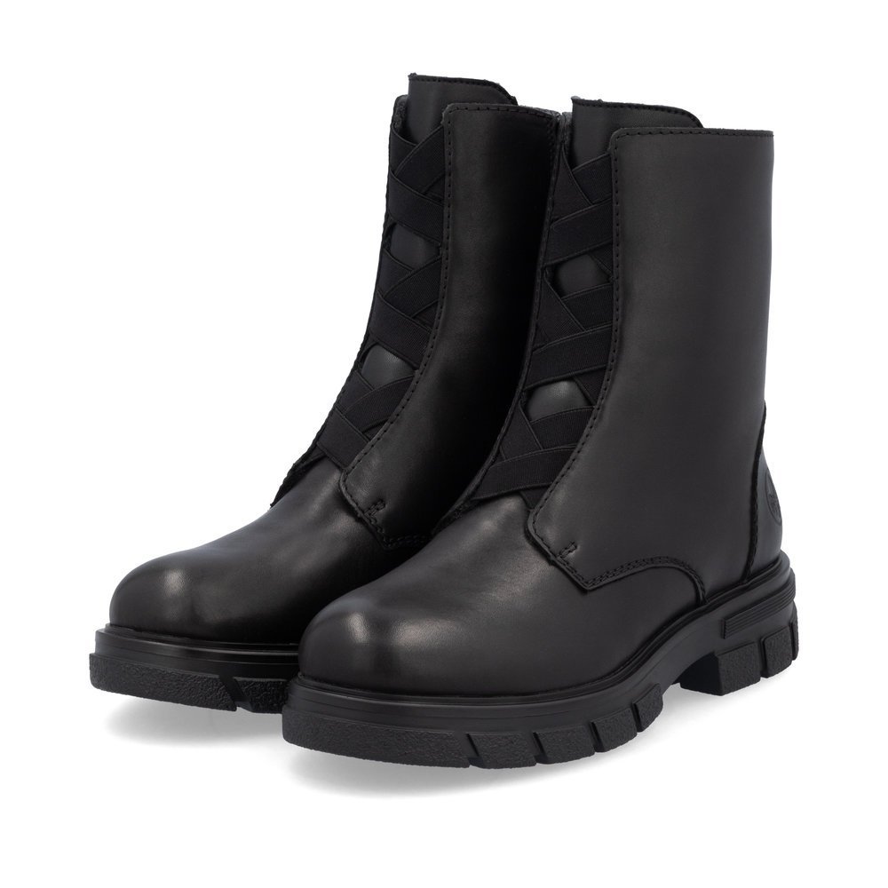 Matt black Rieker women´s biker boots Z9179-00 with a zipper. Shoes laterally.