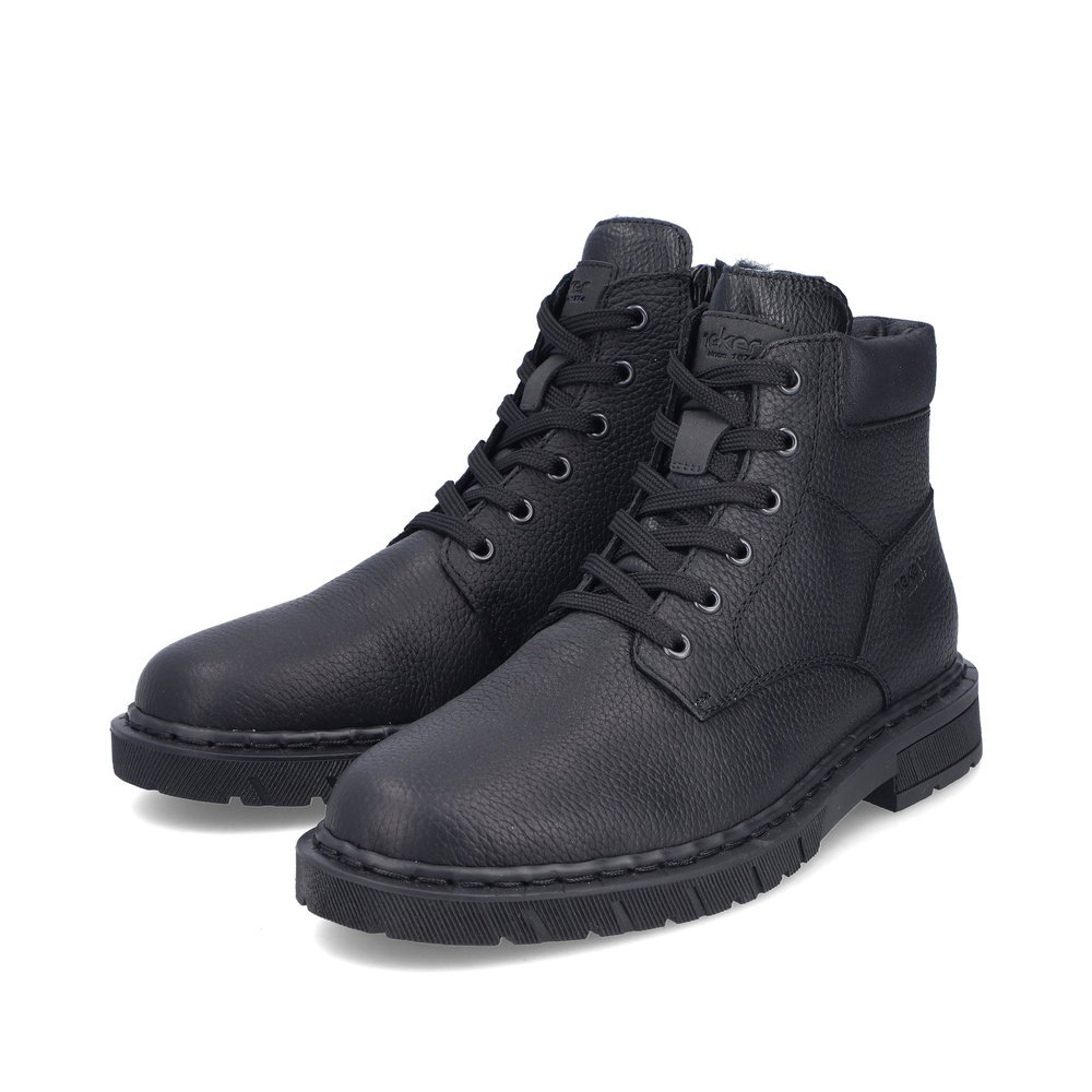 Matt black Rieker men´s lace-up boots 31632-00 with a zipper. Shoes laterally.