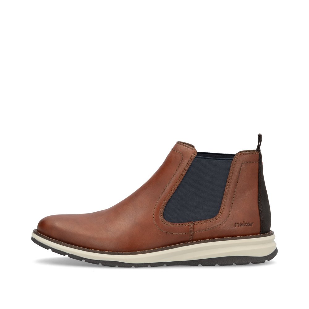 Maroon Rieker men´s Chelsea boots 14752-24 with an elastic insert. Outside of the shoe.