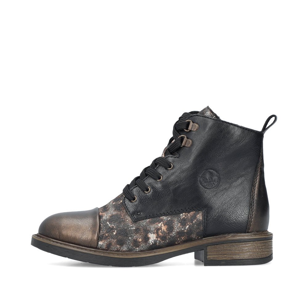 Black Rieker women´s lace-up boots 71442-00 with an animal print as well as zipper. Outside of the shoe.