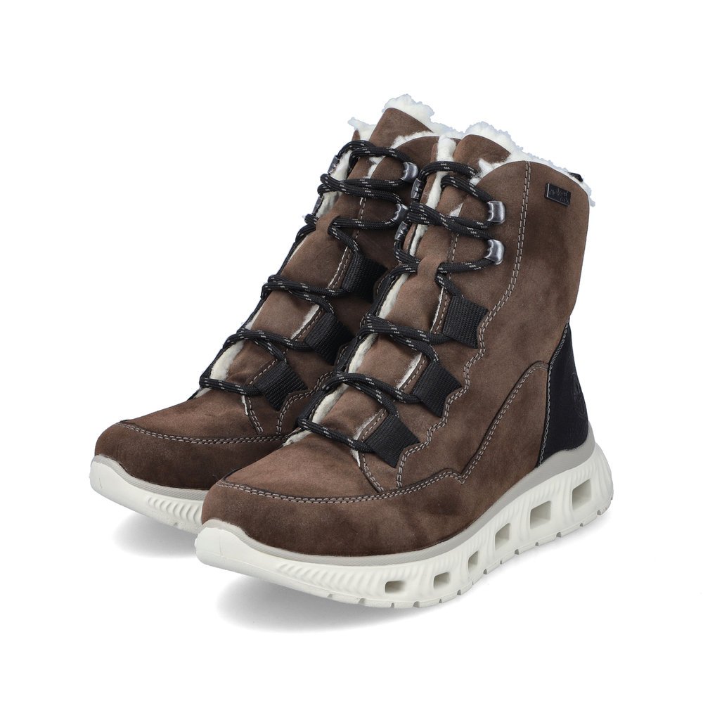 Braune Rieker Damen Schnürstiefel M6012-25 mit wasserabweisender TEX-Membran. Schuhpaar seitlich schräg.