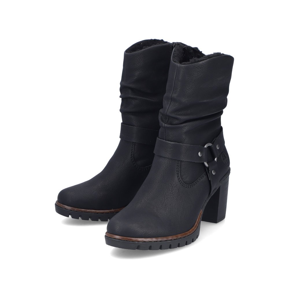 Urban black Rieker women´s ankle boots Y2582-00 with a zipper. Shoes laterally.