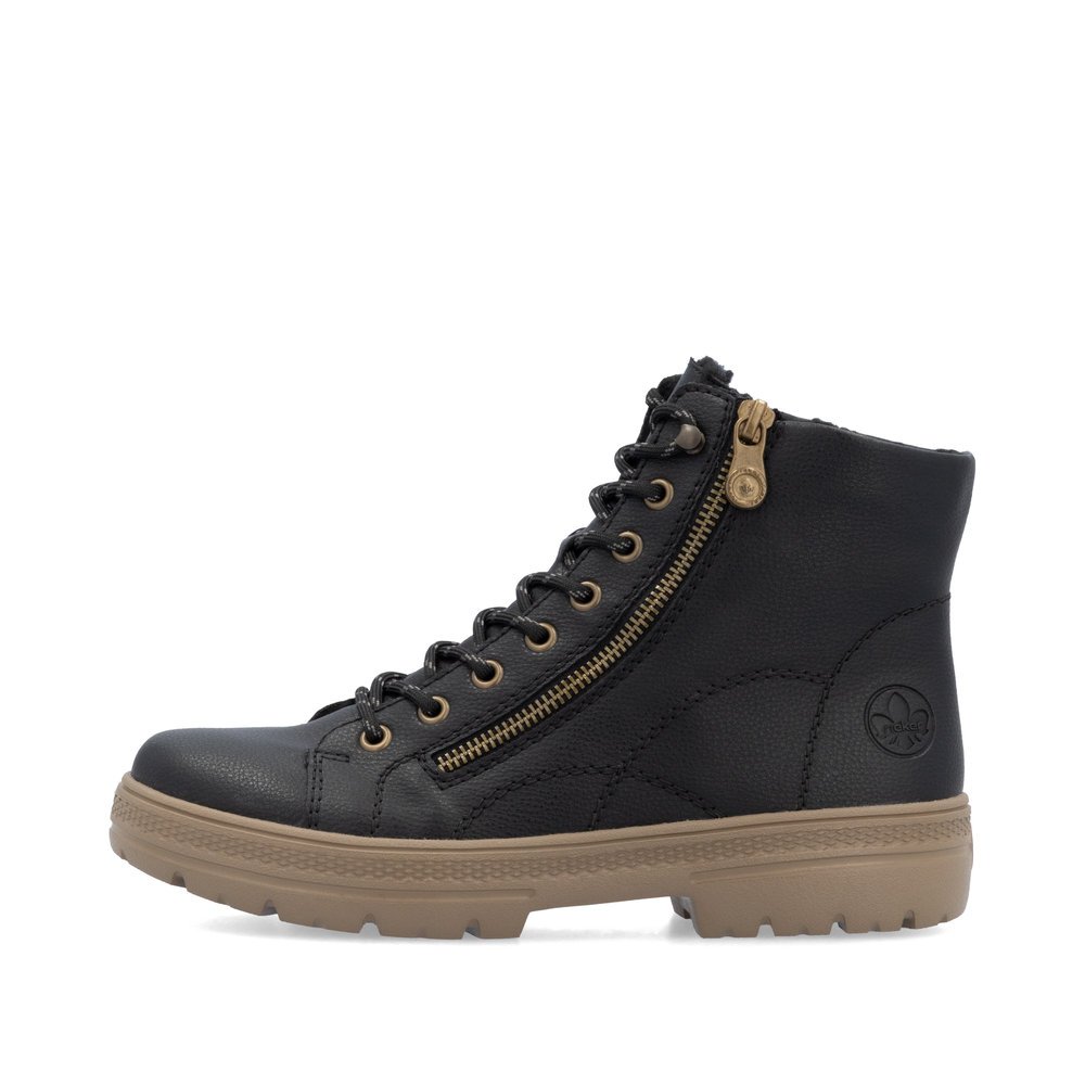 Black Rieker women´s lace-up boots N0031-00 with zipper as well as comfort width G. Outside of the shoe.