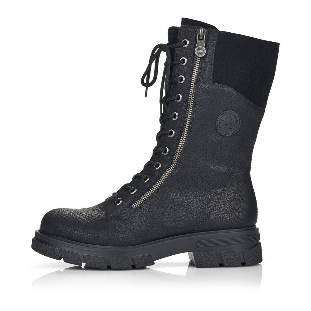 Jet black Rieker women´s biker boots Z9131-00 with a zipper. Outside of the shoe.