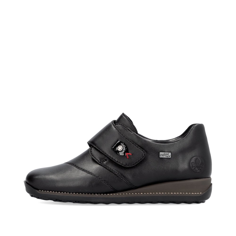 Jet black Rieker women´s slippers 44262-00 with RiekerTEX technology. Outside of the shoe.