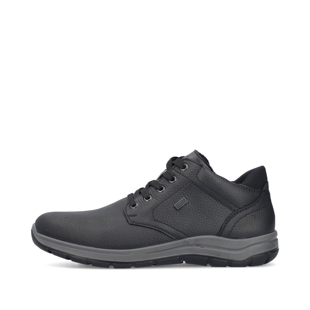 Black Rieker men´s lace-up shoes 03632-00 with RiekerTEX membrane as well as zipper. Outside of the shoe.