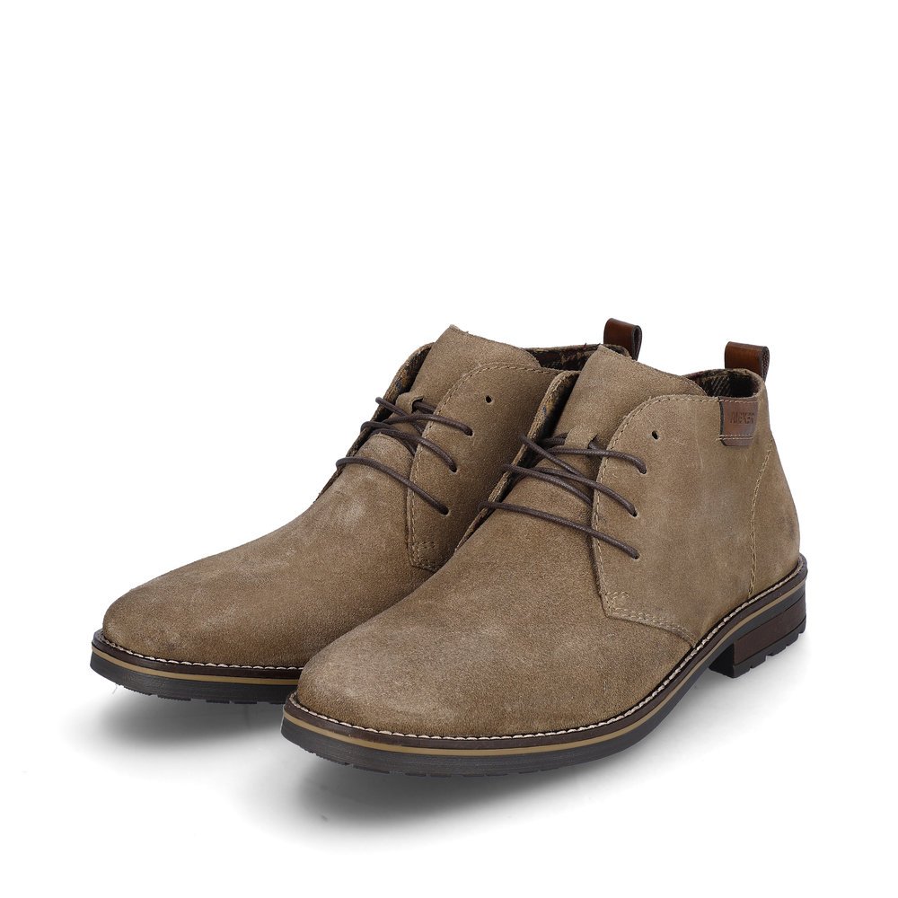 Khaki green Rieker men´s lace-up boots 33206-26 with lacing. Shoes laterally.