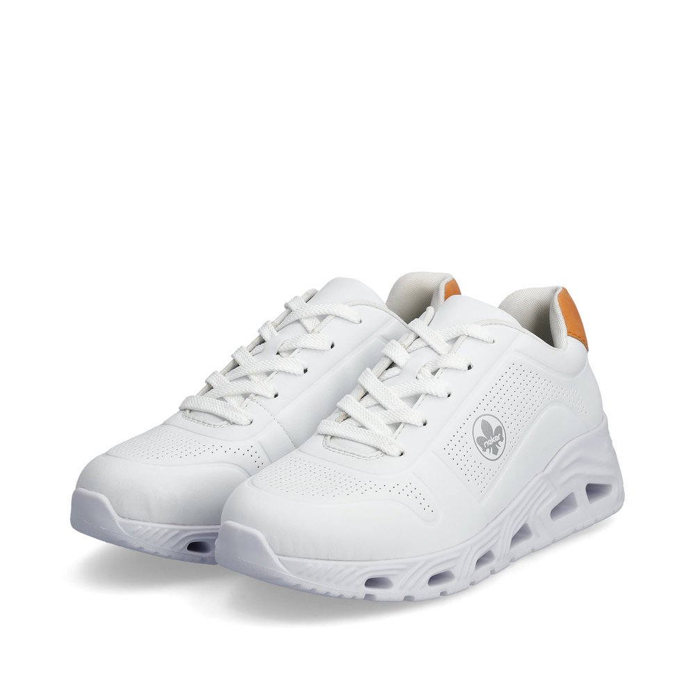 Brilliant white Rieker women´s low-top sneakers N5202-80 with an ultra light sole. Shoes laterally.