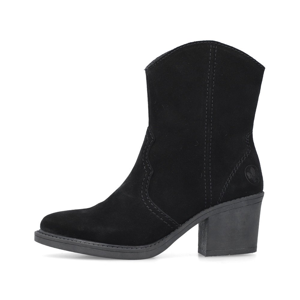 Jet black Rieker women´s ankle boots Y1251-00 with a zipper. Outside of the shoe.