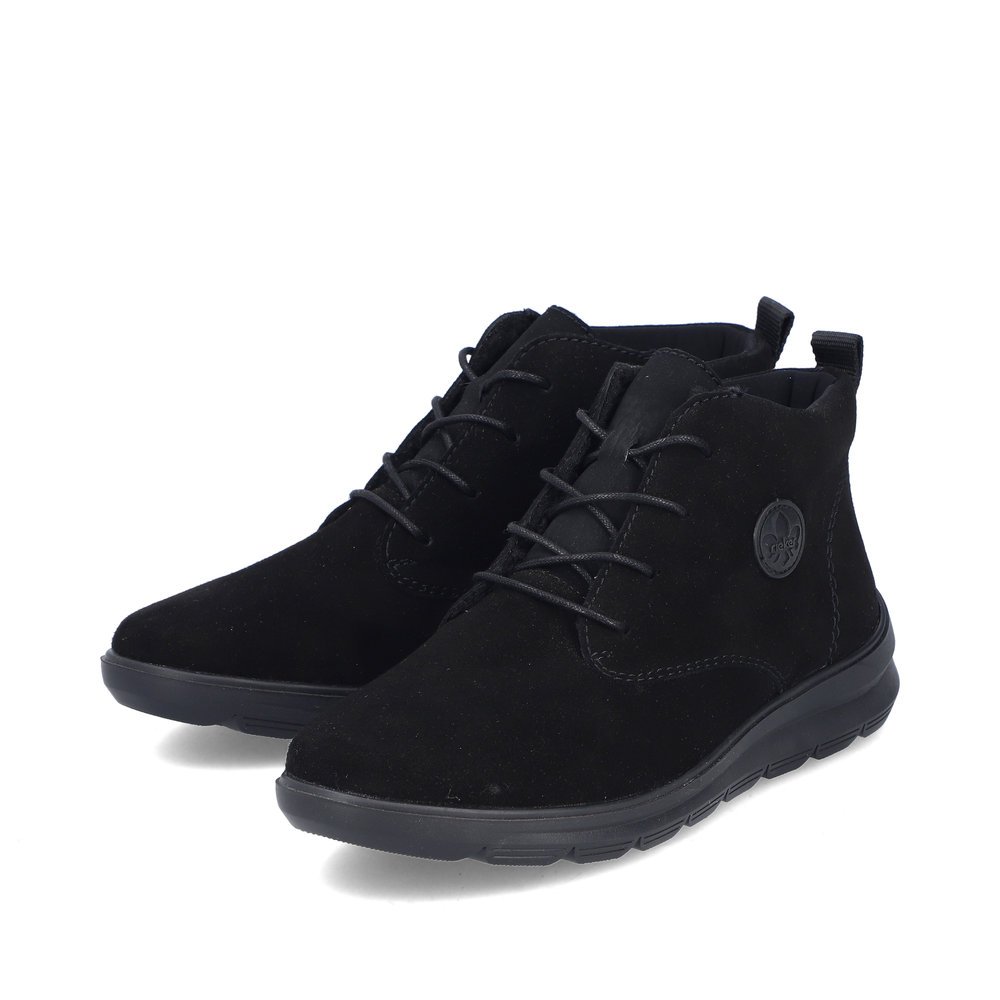 Black Rieker women´s lace-up shoes Z0022-00 with zipper as well as removable insole. Shoes laterally.