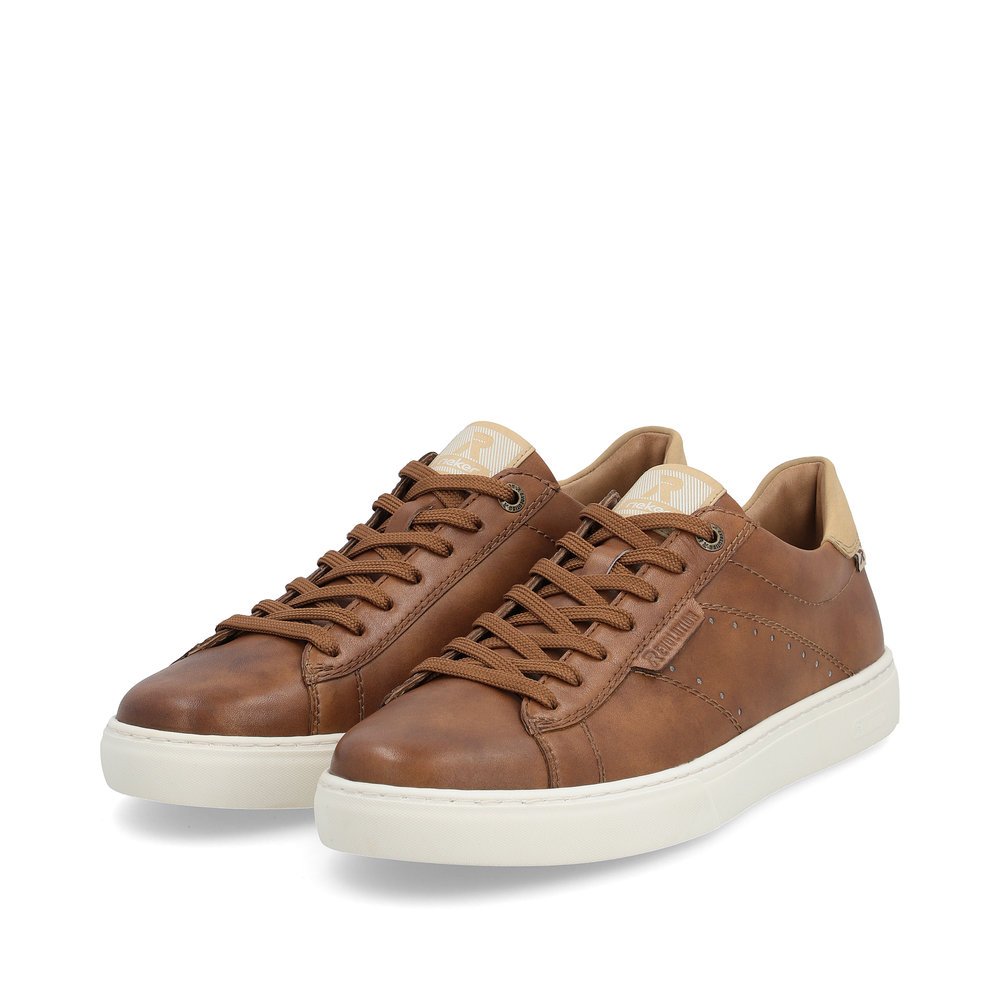 Brown Rieker men´s low-top sneakers U0704-24 with a TR sole with light EVA inlet. Shoes laterally.