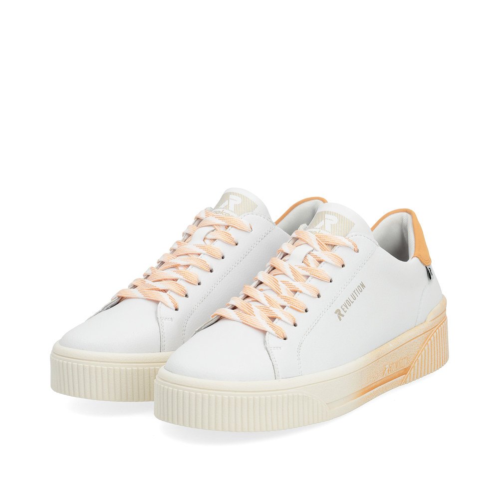 White Rieker women´s low-top sneakers W0704-81 with a durable sole. Shoes laterally.