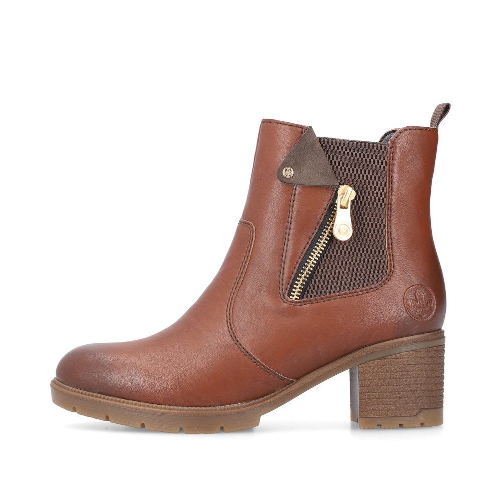 Maroon Rieker women´s ankle boots 77550-22 with decorative zipper as well as zipper. Outside of the shoe.