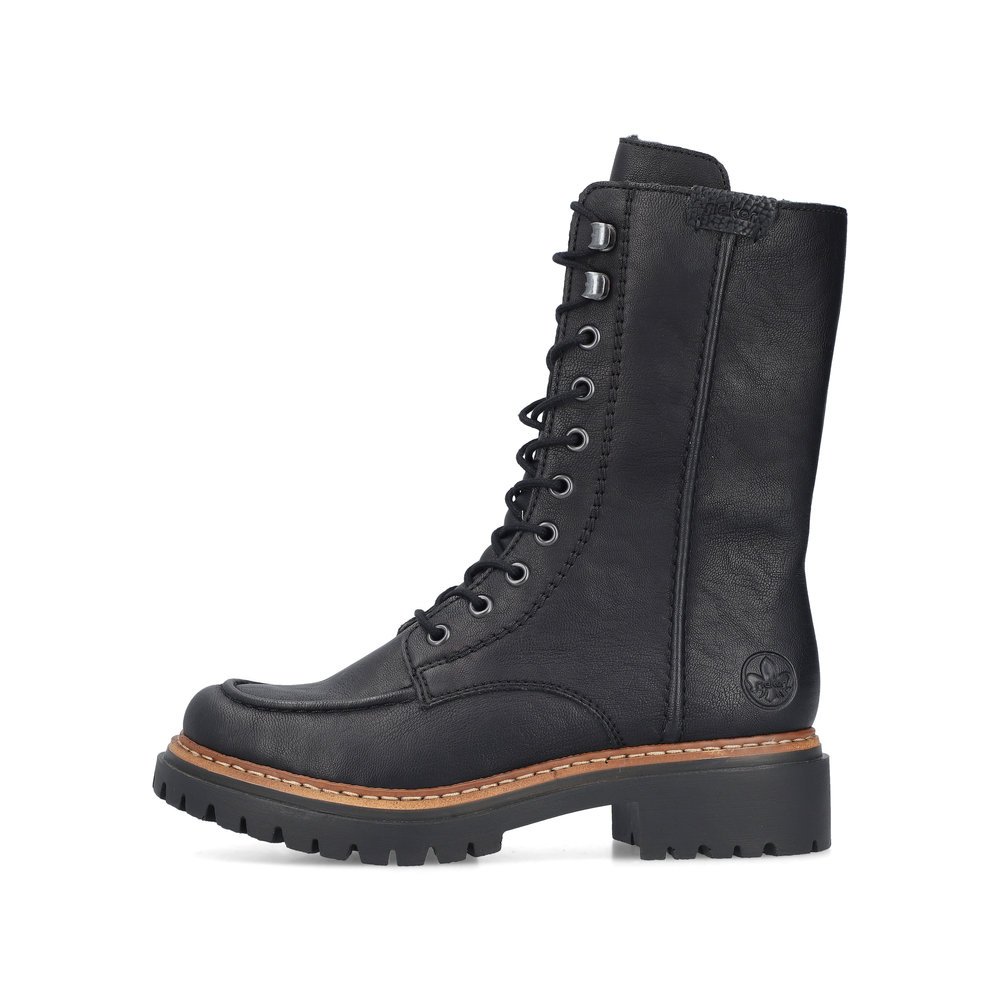 Asphalt black Rieker women´s biker boots 72616-00 with a zipper. Outside of the shoe.