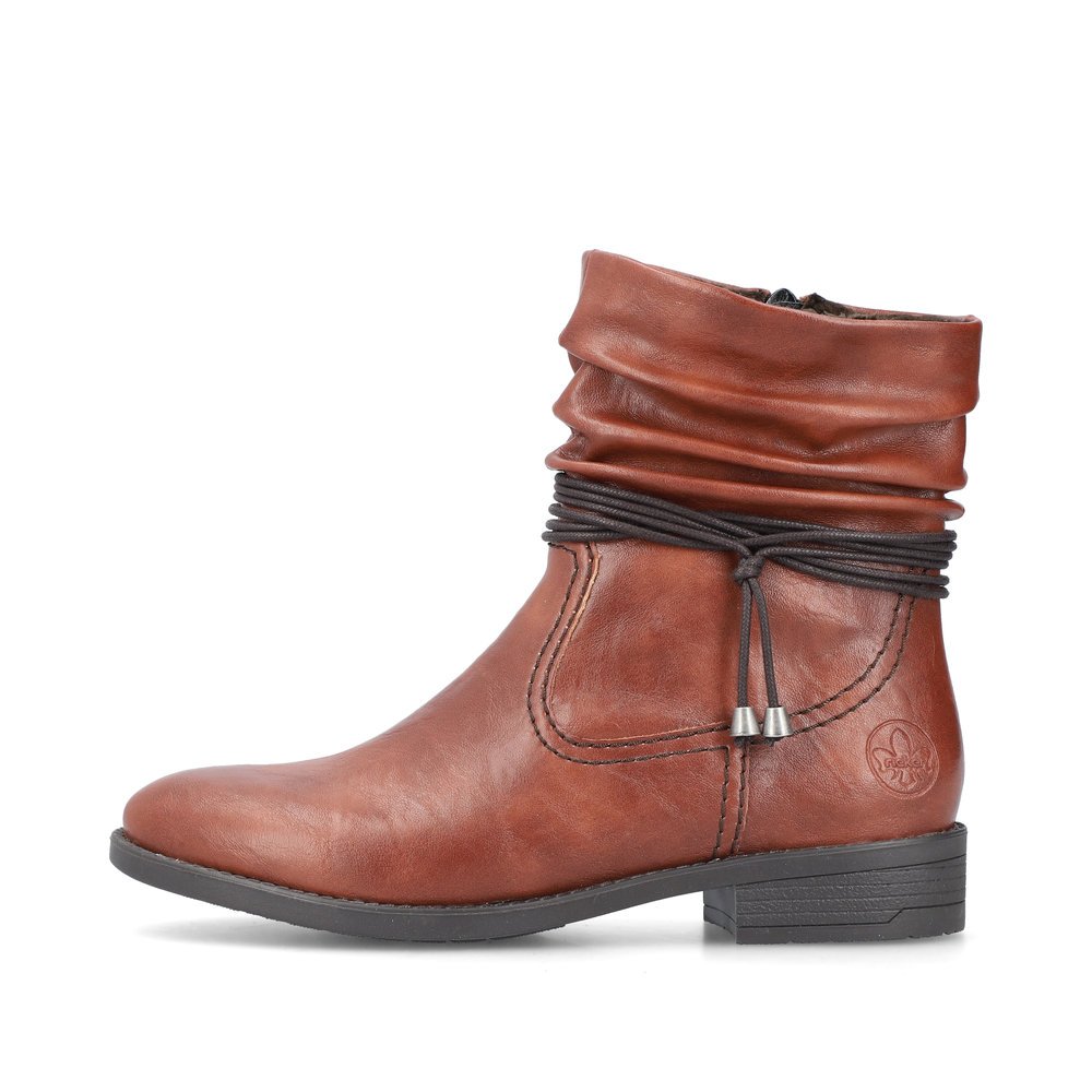 Brown Rieker women´s ankle boots 73691-25 with a fashionable cord as well as zipper. Outside of the shoe.