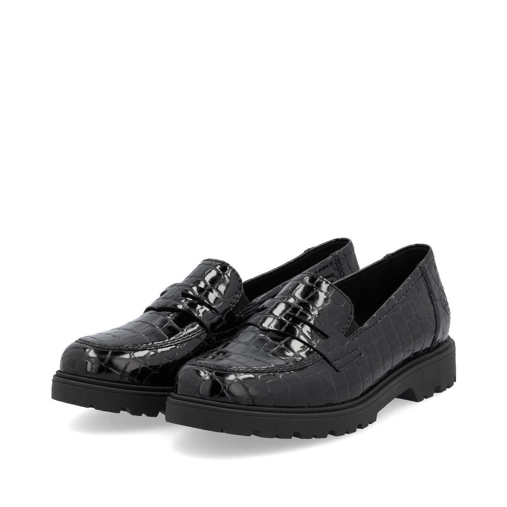 Glossy black Rieker women´s loafers 45560-03 with an extra soft cover sole. Shoes laterally.