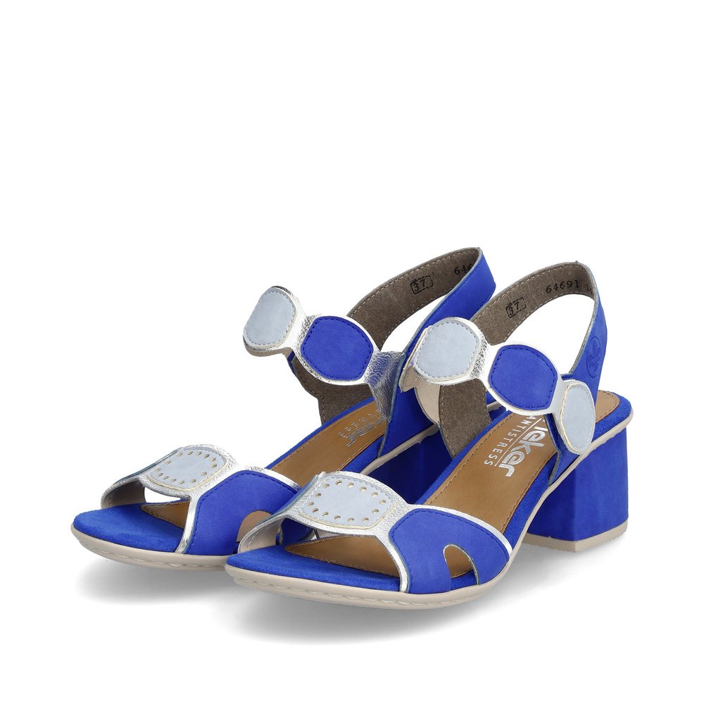 Rieker sandalettes à lanières bleues pour femmes 64691-14. Chaussures inclinée sur le côté.