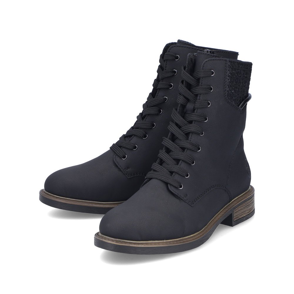 Graphite black Rieker women´s lace-up boots 71460-00 with a zipper. Shoes laterally.