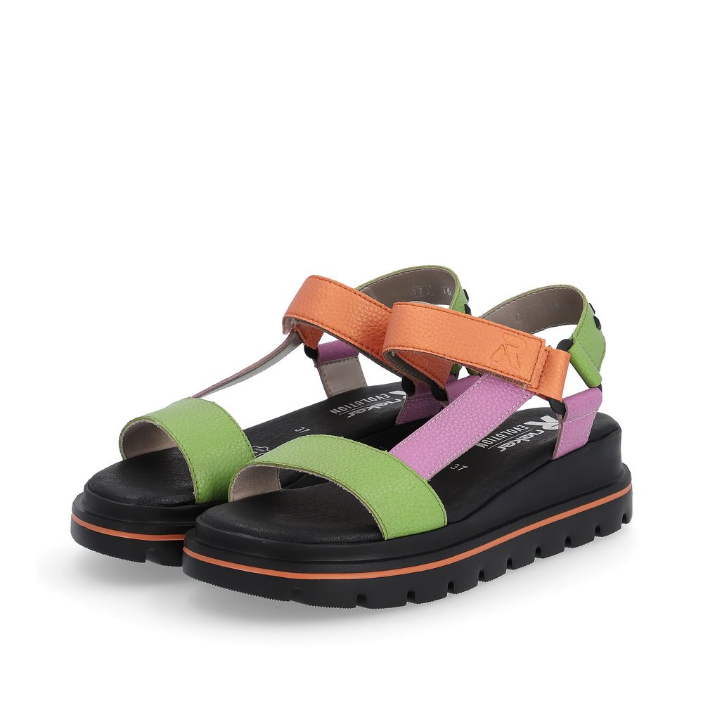 Black Rieker women´s strap sandals W1651-90 with a flexible sole with wedge heel. Shoes laterally.