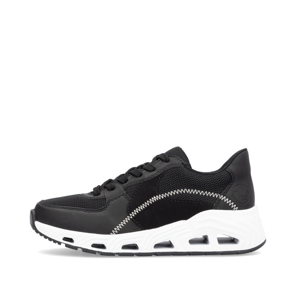 Schwarze vegane Rieker Damen Sneaker Low N5240-00 mit einer ultraleichten Sohle. Schuh Außenseite.