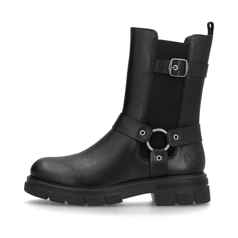 Mitternachtsschwarze Rieker Damen Chelsea Boots Z9177-00 mit Zierschnallen. Schuh Außenseite.