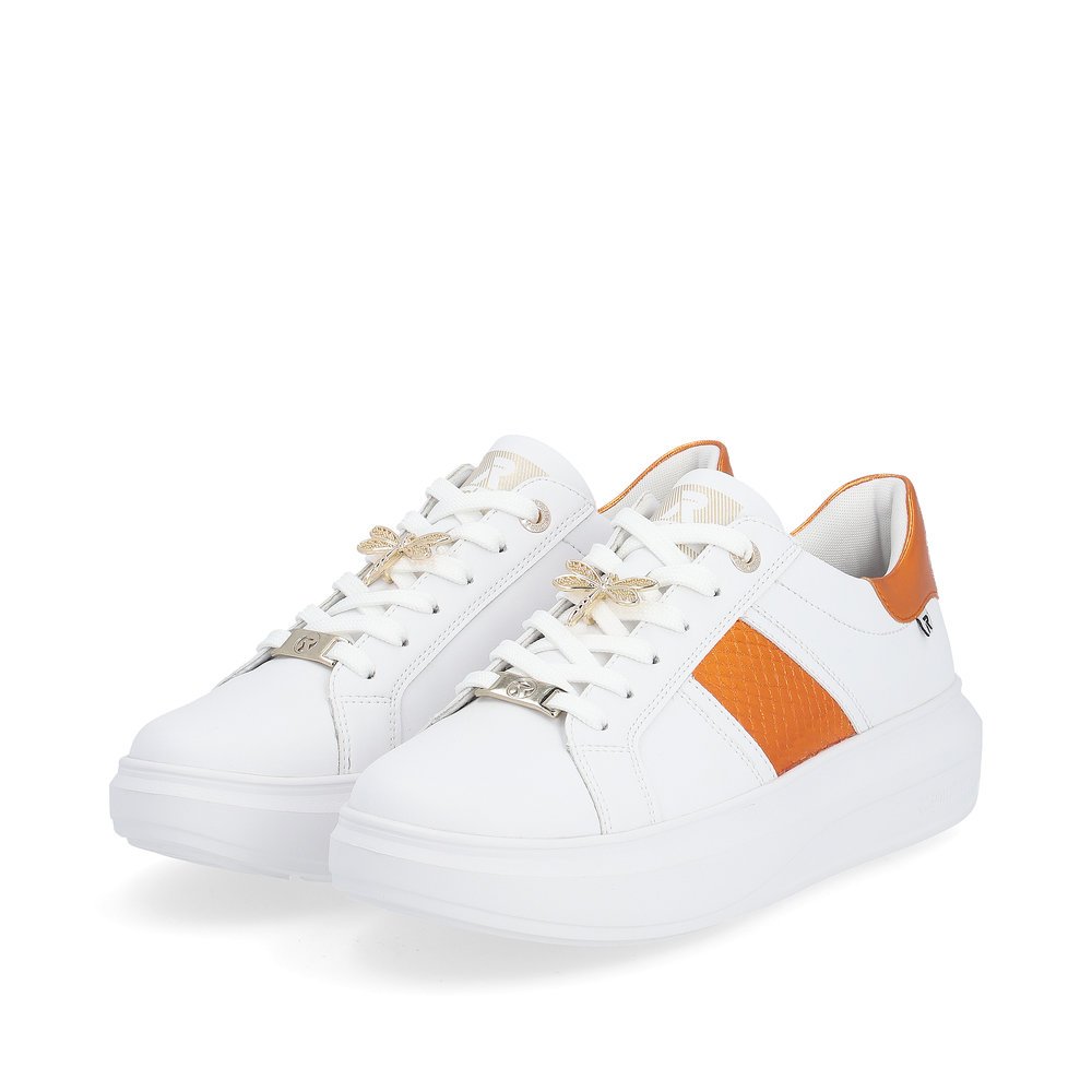 White Rieker women´s low-top sneakers W1202-80 with a flexible and ultra light sole. Shoes laterally.