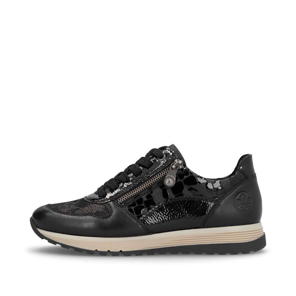 Schwarze Rieker Damen Sneaker Low 49003-00 mit Reißverschluss sowie Extraweite H. Schuh Außenseite.