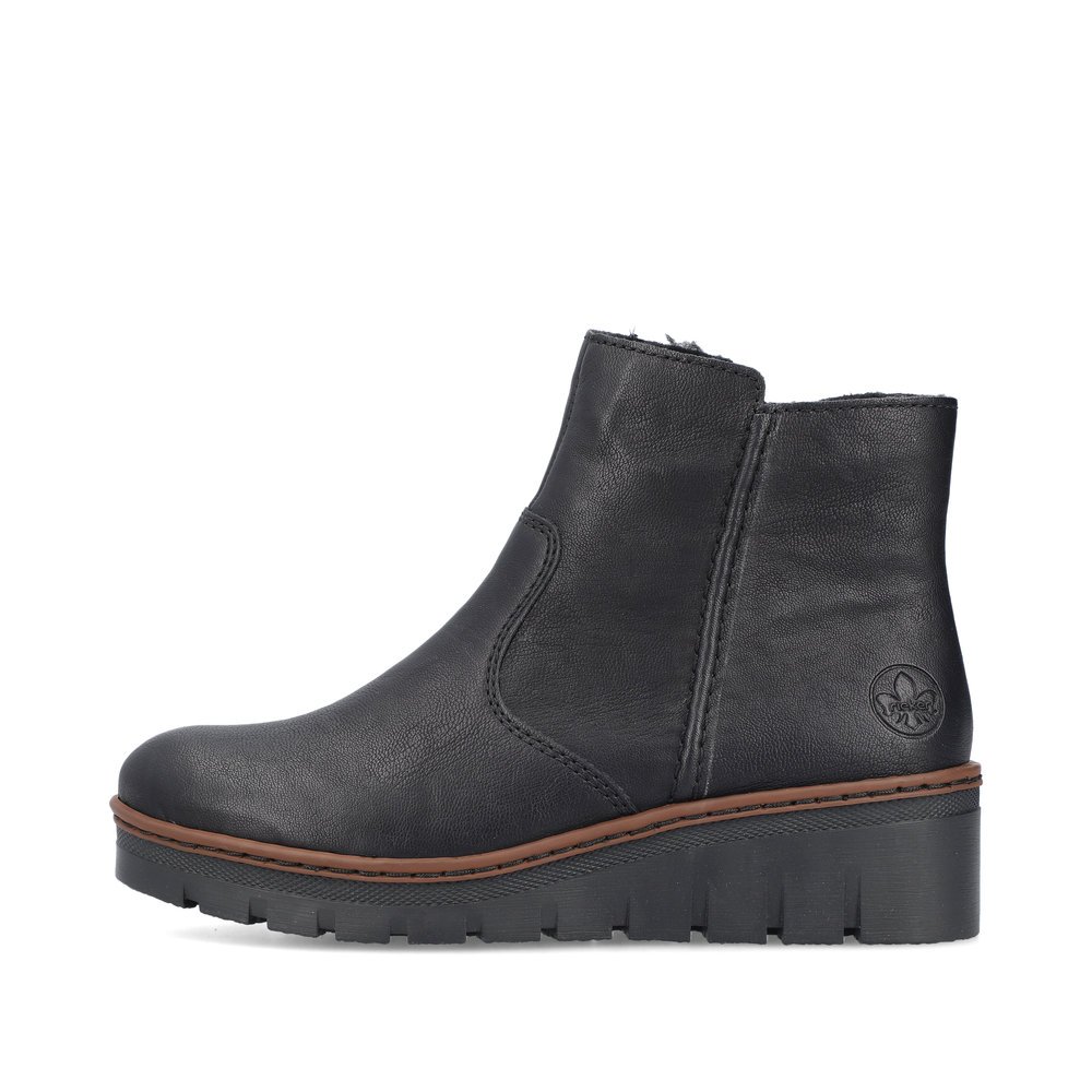 Graphite black Rieker women´s ankle boots X9165-00 with a zipper. Outside of the shoe.