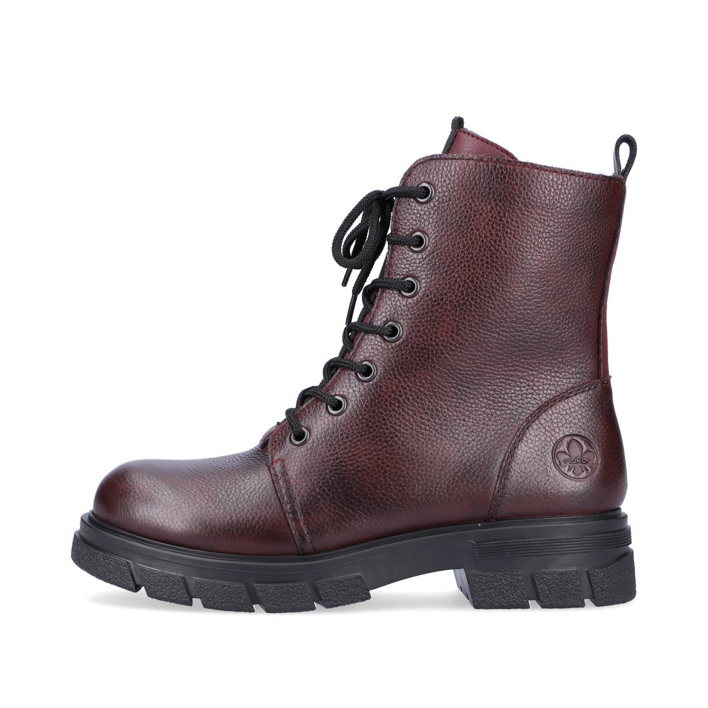 Black red Rieker women´s biker boots Z9116-35 with a zipper. Outside of the shoe.