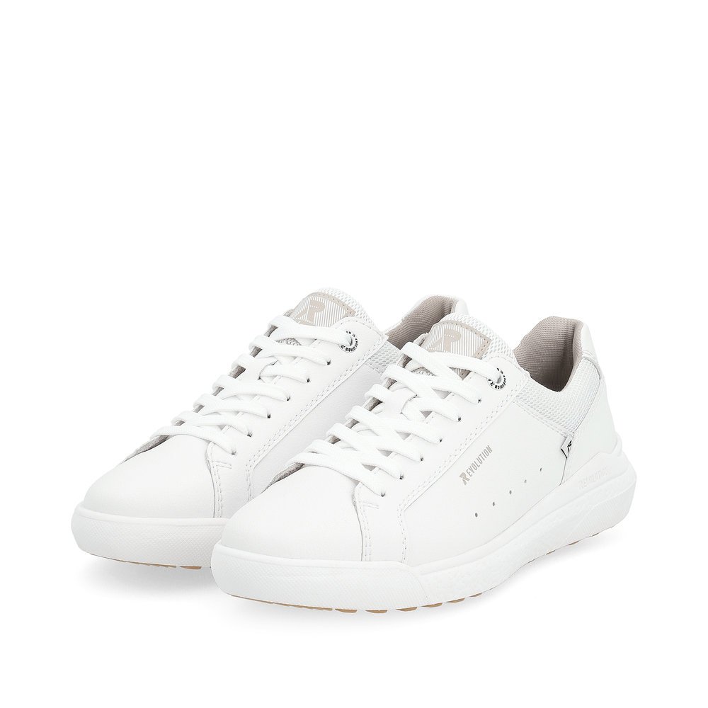 White Rieker women´s low-top sneakers W1100-80 with a super light sole. Shoes laterally.