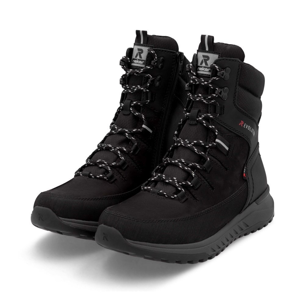 Bottes à lacets Rieker noires pour homme U0171-00 avec membrane RiekerTEX. Chaussures inclinées sur le côté.