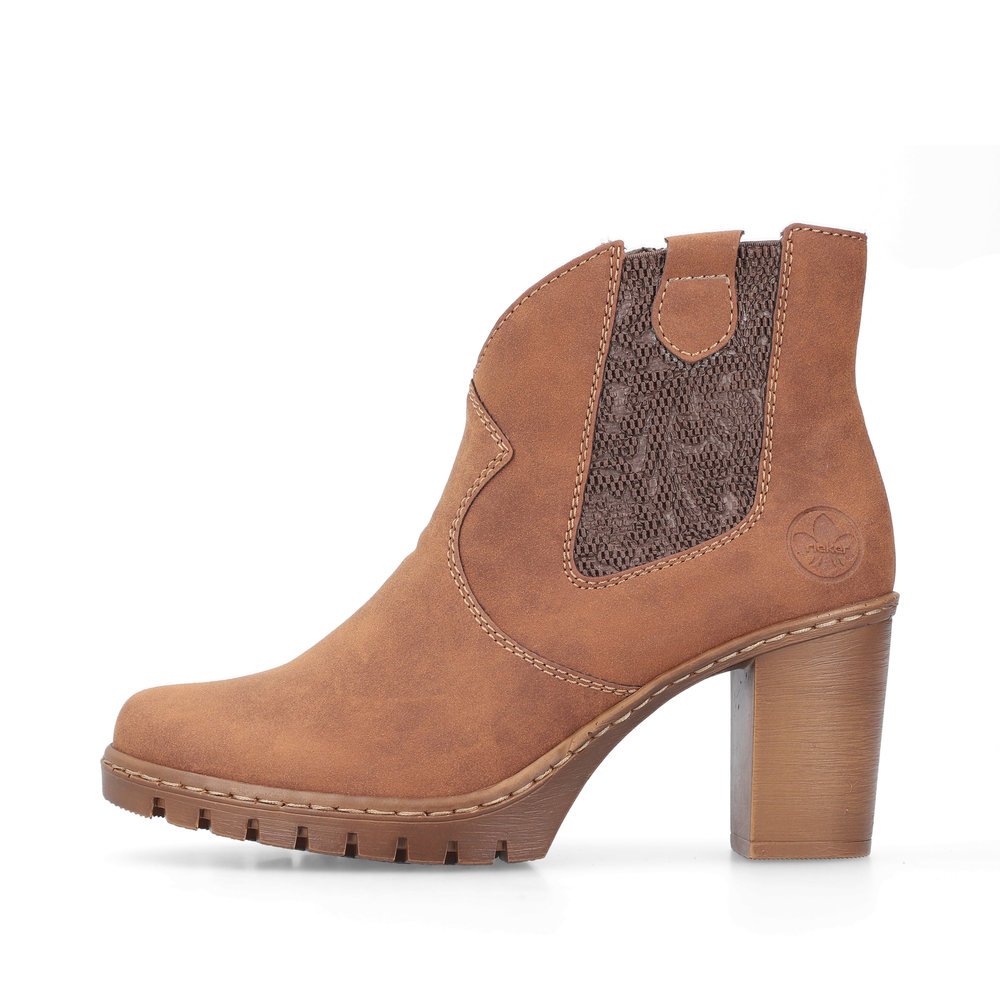 Nougat brown Rieker women´s ankle boots Y2554-24 with a zipper. Outside of the shoe.