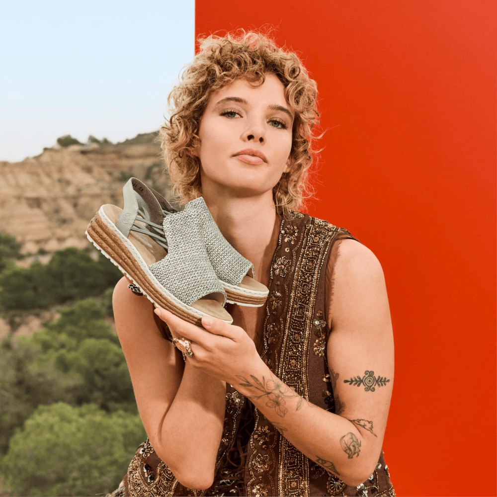 Styles d\'été pour femmes par Rieker.
