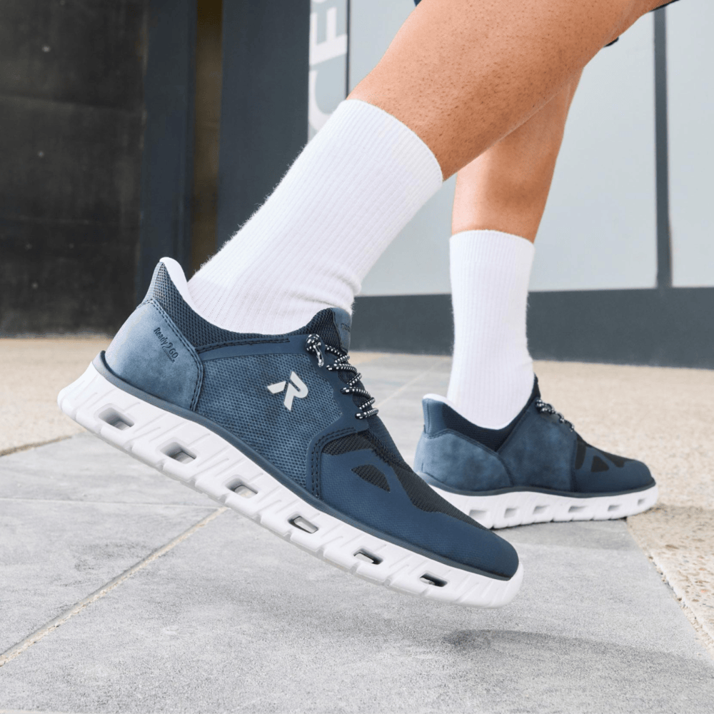 Rieker Sneaker 04355-14 mit der Ready2Go Funktion für ein einfaches Reinschlüpfen.