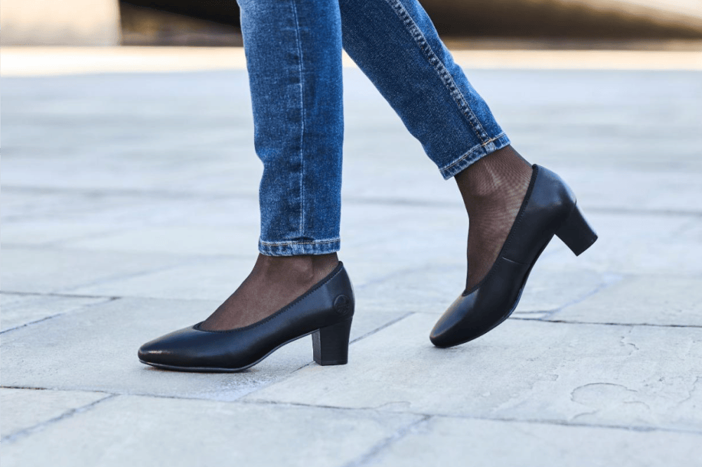 Escarpins noirs Rieker pour femmes 44650-04.