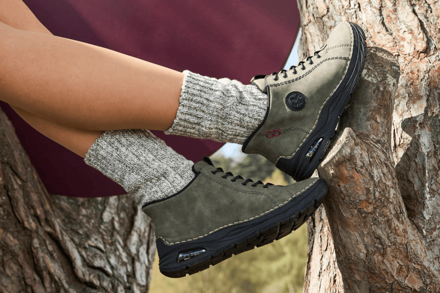 Bottes courtes pour femmes 44550-54 avec Rieker Air.