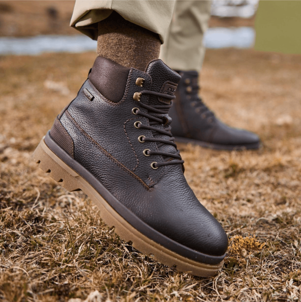 Bottes à lacets f7024-25 en cuir véritable de Rieker.