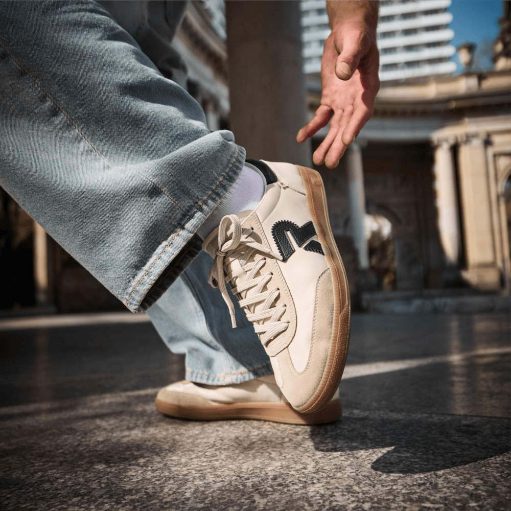 Baskets basses pour homme u2200-60 avec arch support.