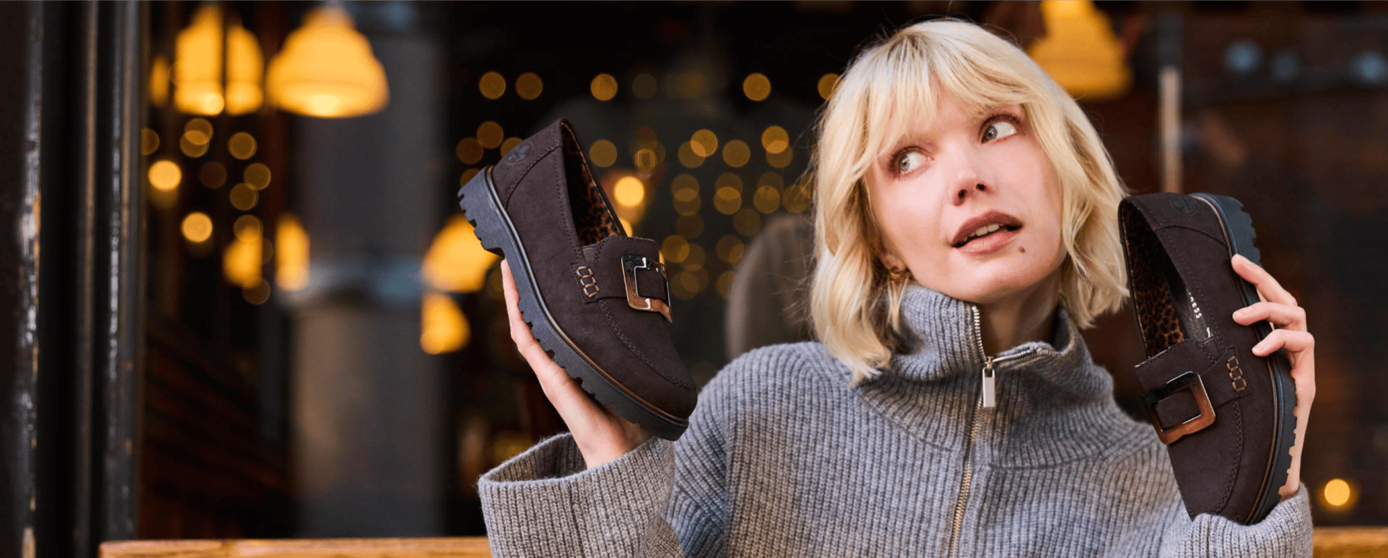 Frau mit Loafer der neuen Herbstkollektion 2026.