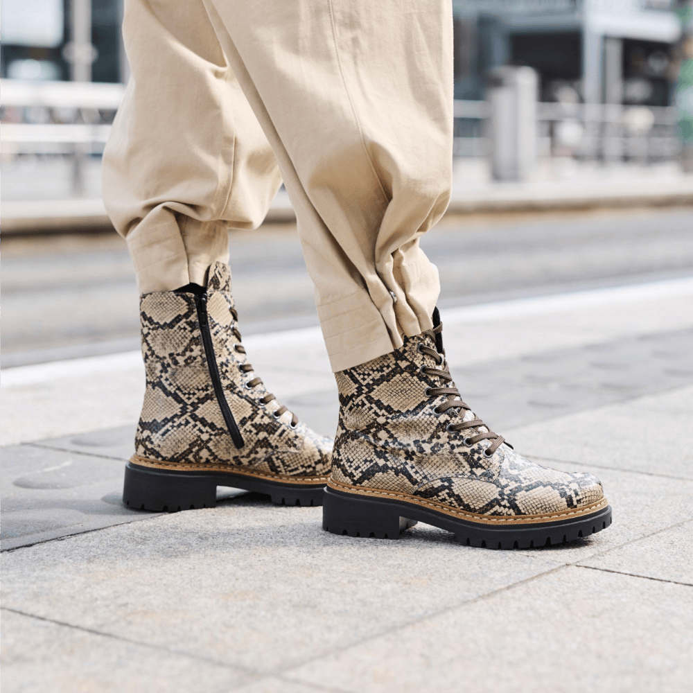 Vegane Damen Boots 72627-20.