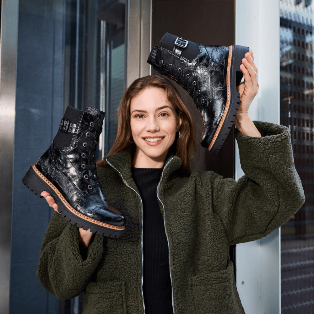 Biker Boots 72631-01 von Rieker für Damen.
