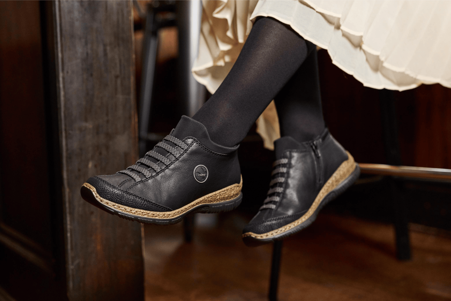 Schwarze Damen Kurzstiefel n3258-00 von Rieker.